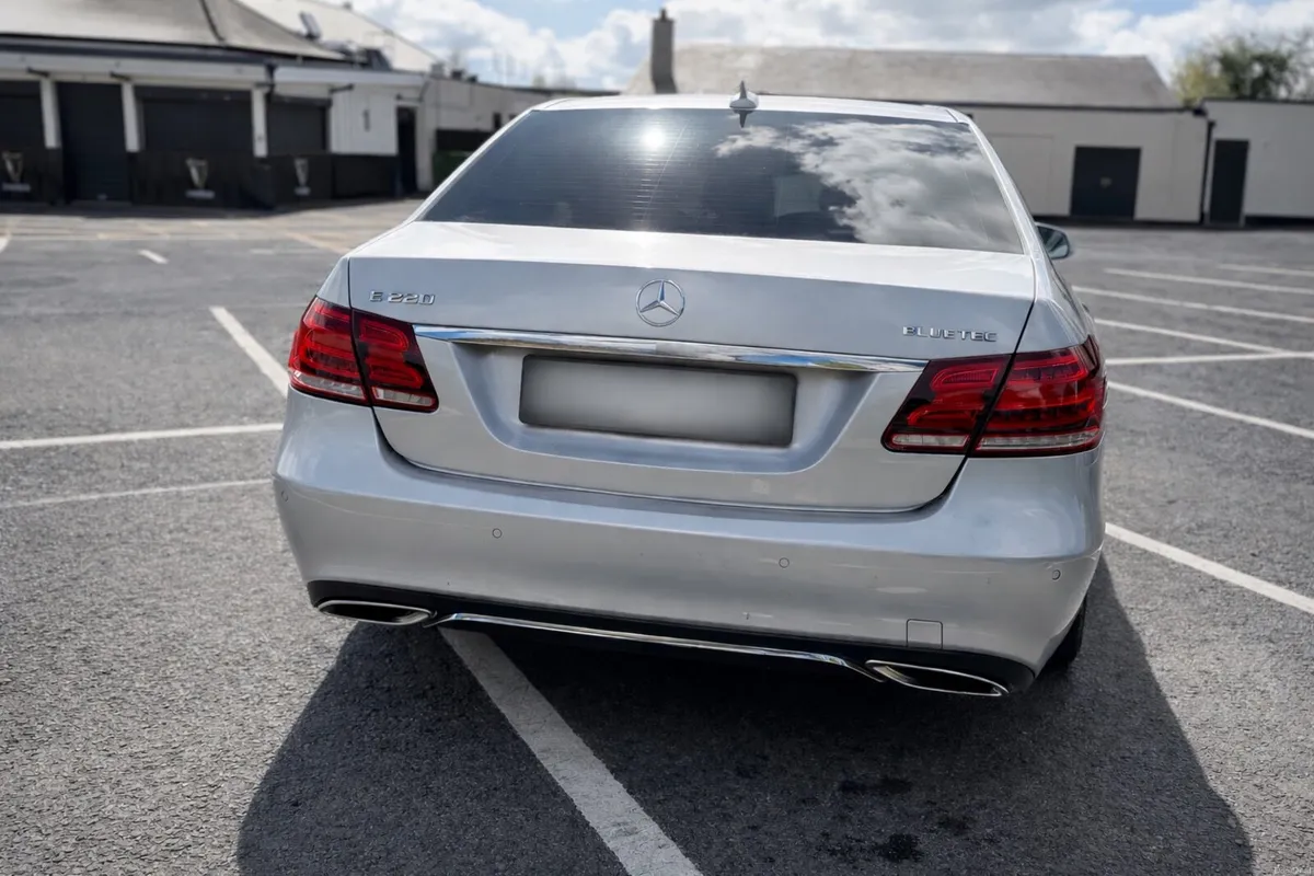 Mercedes E220 2015 AUTO | NEW NCT 2027 - Image 4