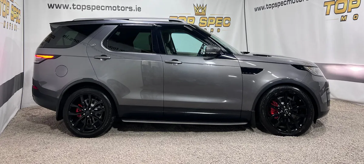 2017 (172) Landrover Discovery 7 seater Black Pack - Image 4