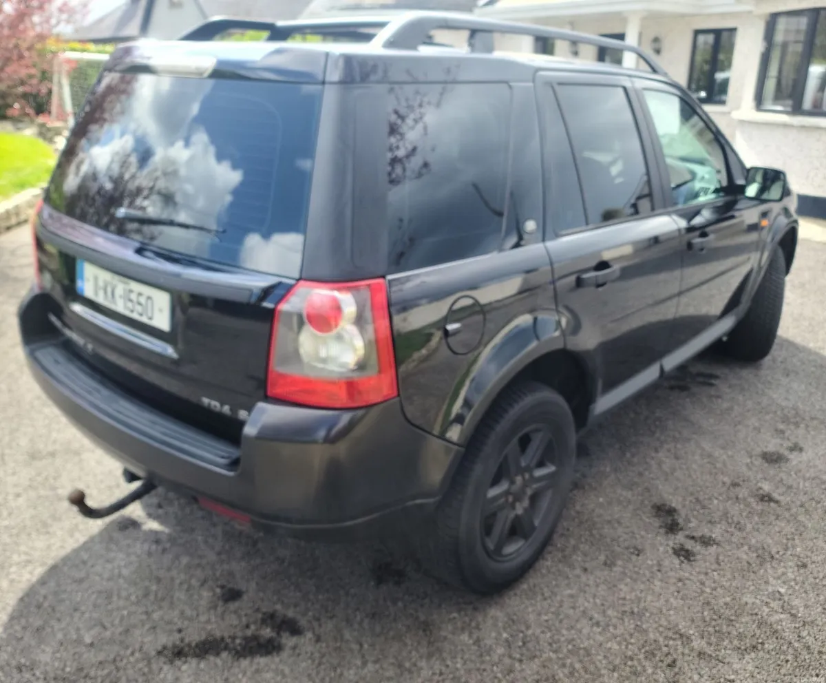 Land Rover Freelander 2011 - Image 2