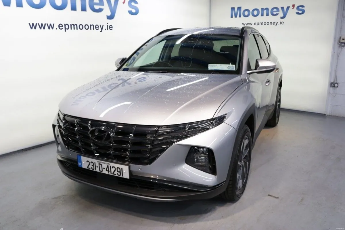 Hyundai Tucson 2WD Executive Plus - Image 1