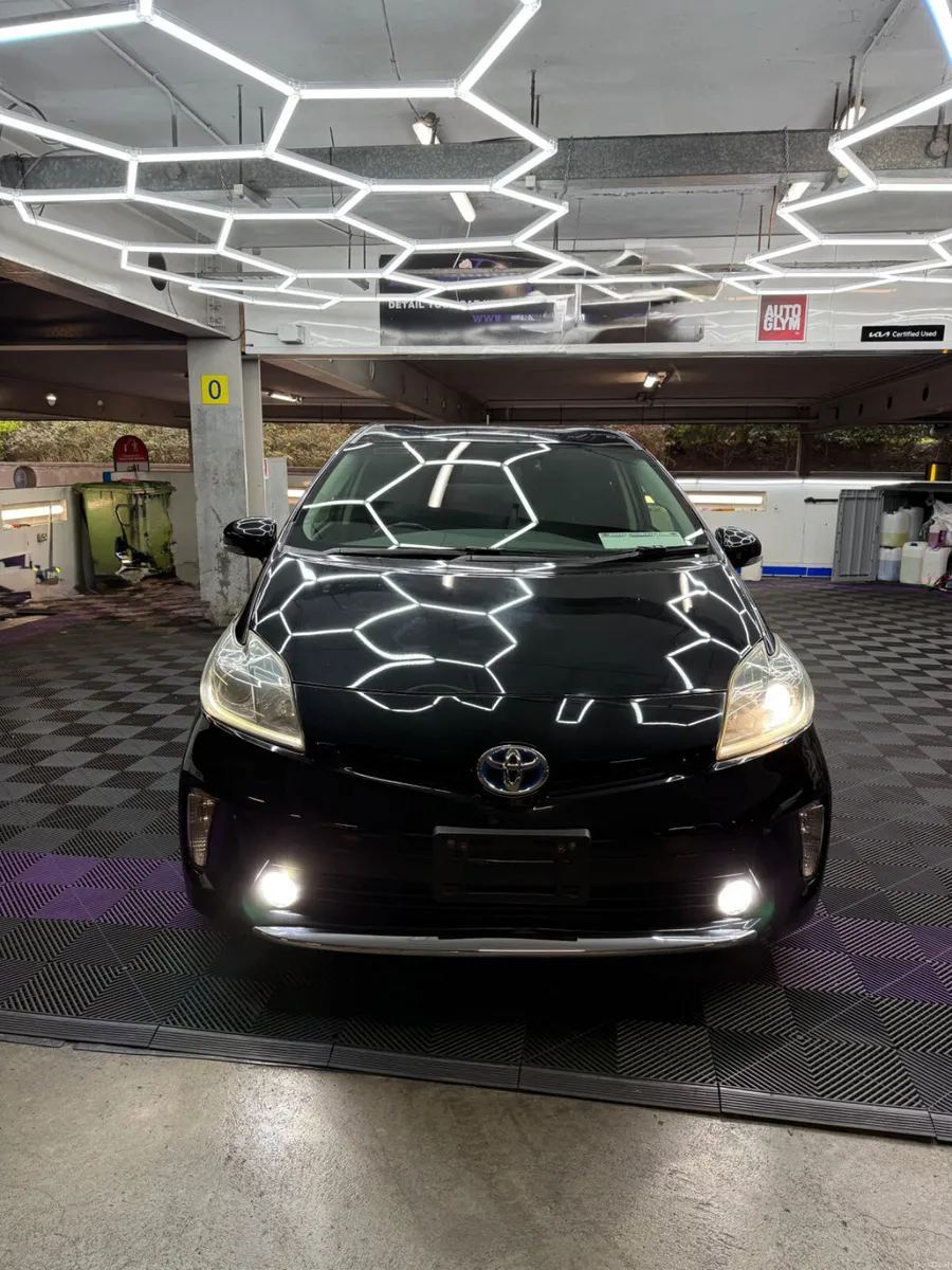 2012 Toyota Prius 1.8 Hybrid - VERY HIGH SPEC - Image 2