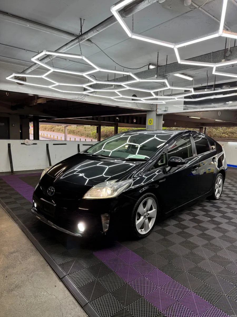 2012 Toyota Prius 1.8 Hybrid - VERY HIGH SPEC - Image 3