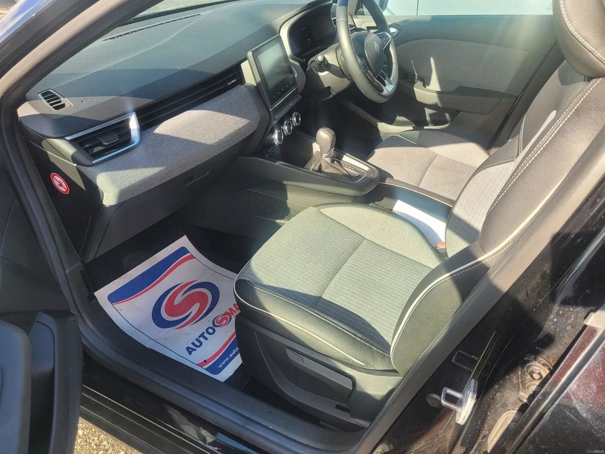 Renault Clio 2025 RS line - Image 4