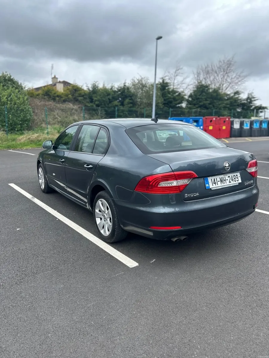 Skoda Superb 2014 - Image 3