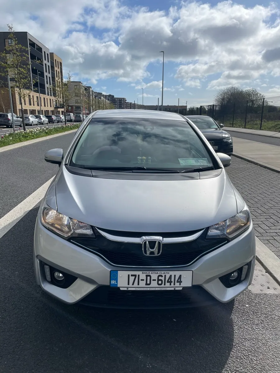 2017 Honda Fit/Jazz Hybrid 1.5 Auto Low KM - Image 3