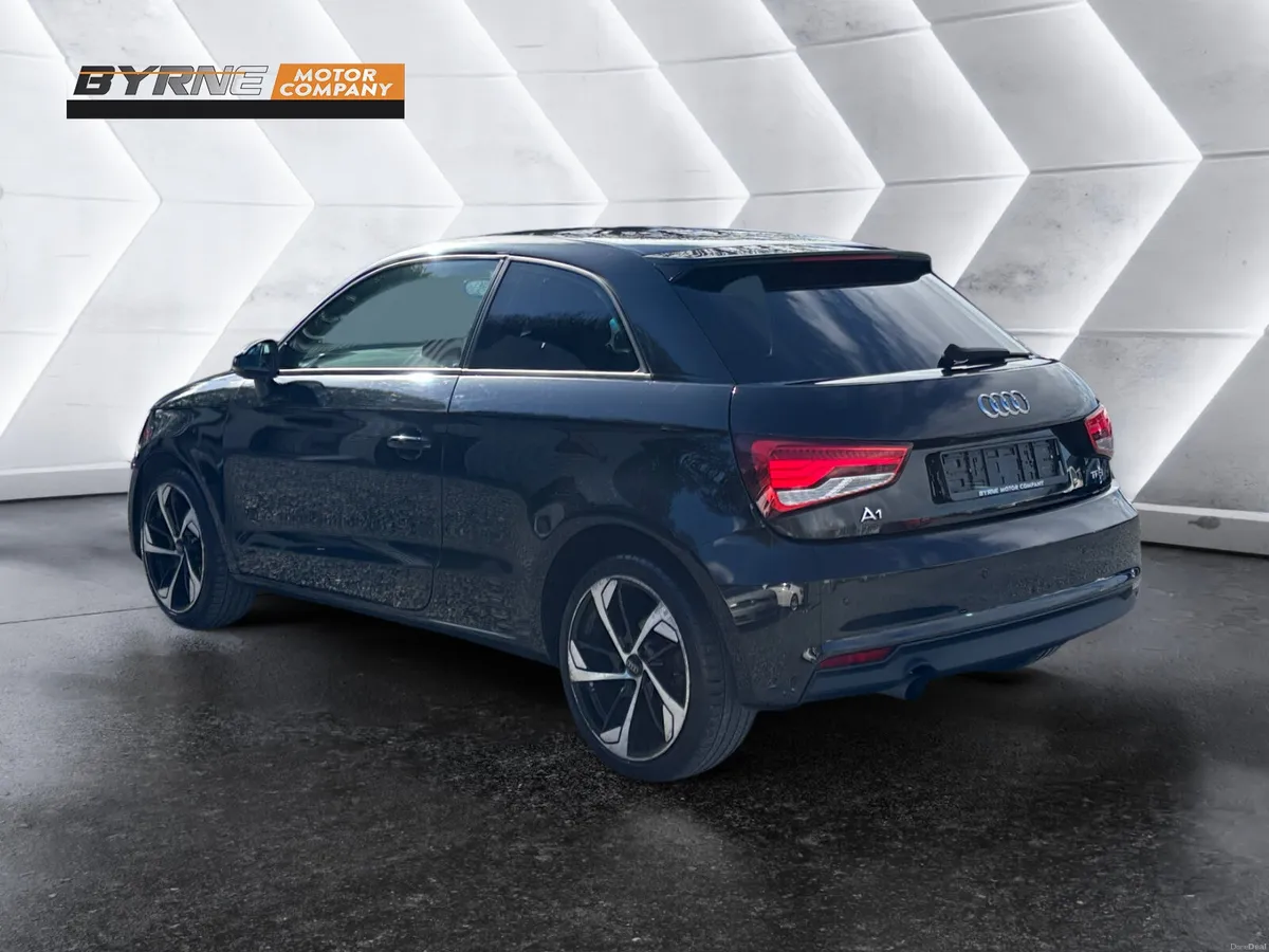 AUDI A1 1.0 TFSI AUTO 2015 - Image 3
