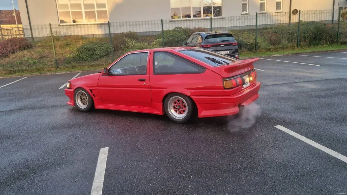 Toyota corolla ae86 twincam - Image 4