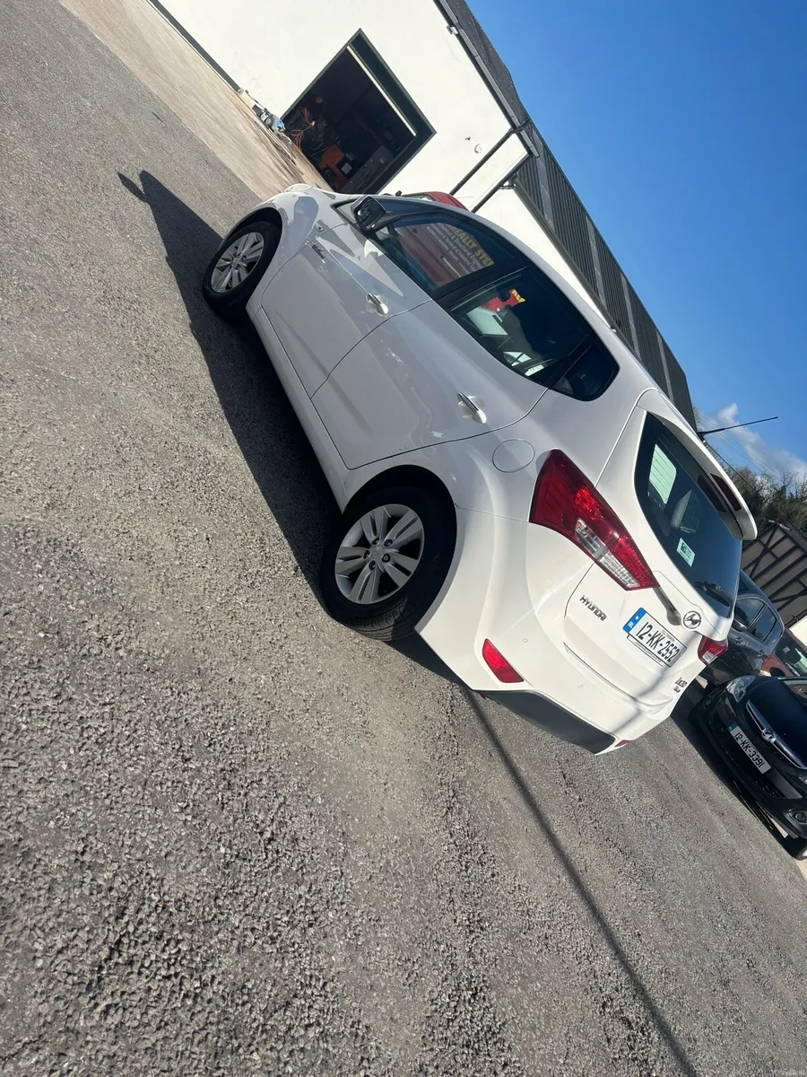 Ix20 petrol - Image 4