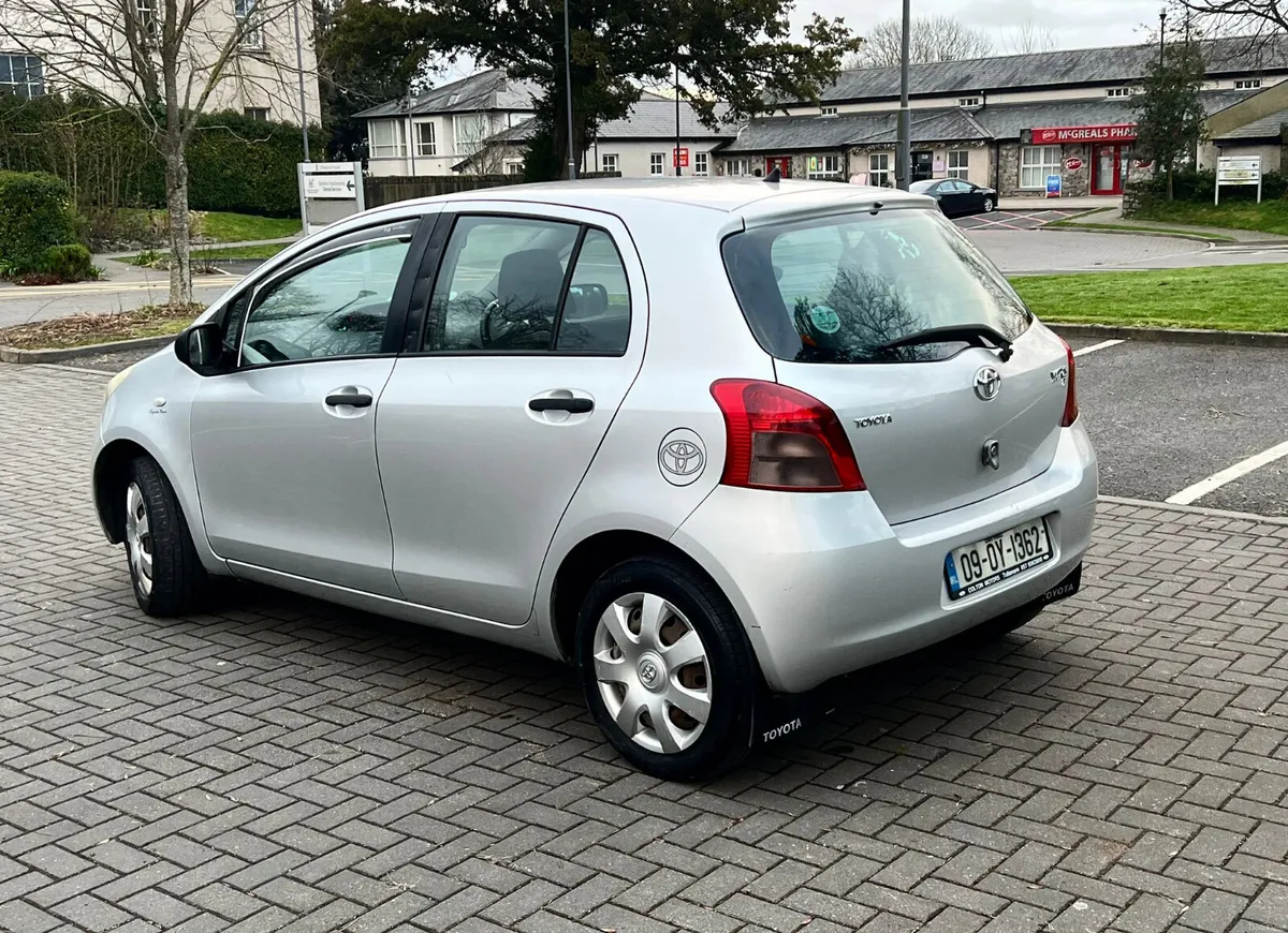 Toyota Yaris 2009 1.0 Petrol new nct 2/27 low km - Image 4