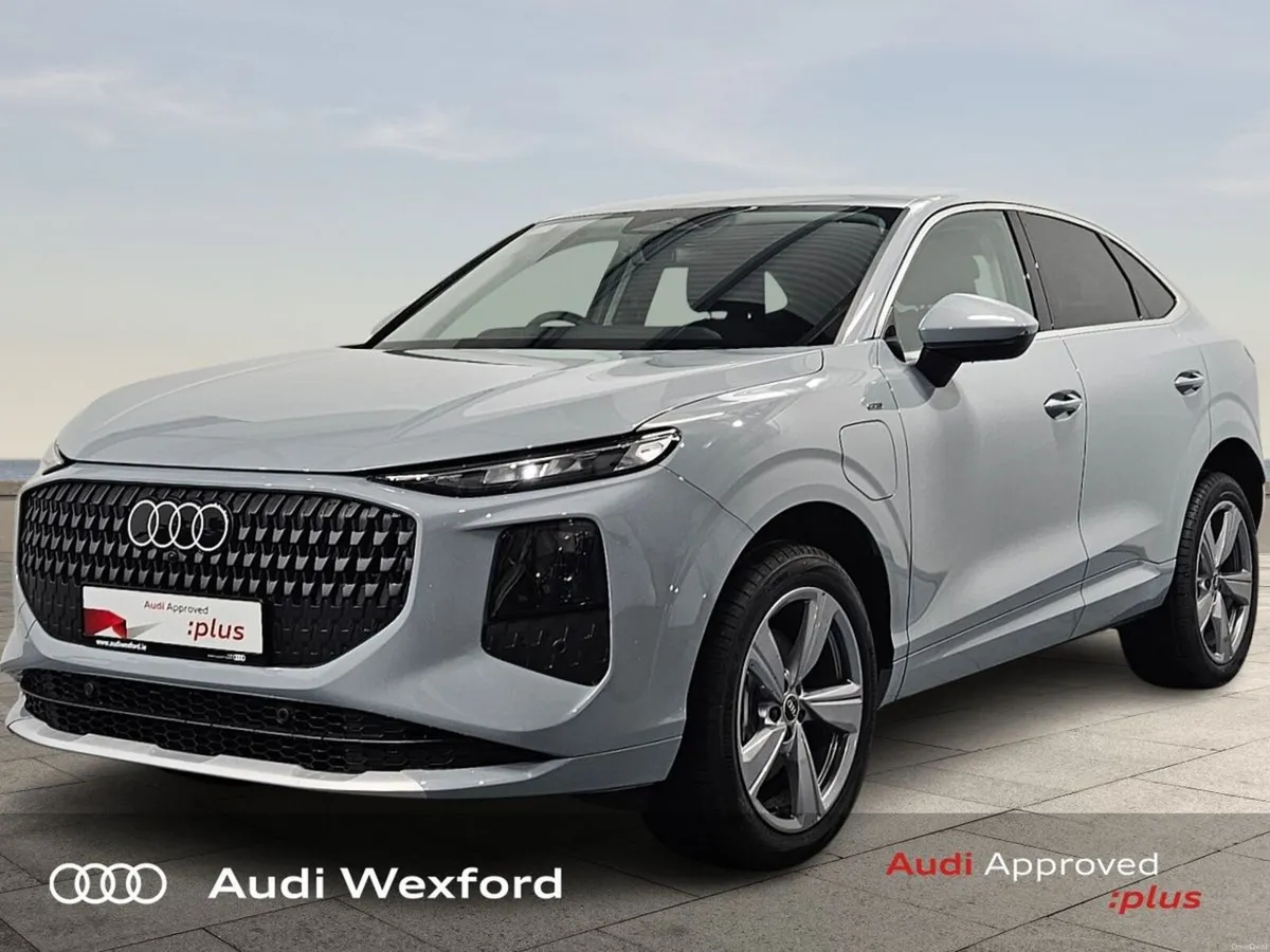 Audi Q3 Audi Q3 Sportback SE e-hybrid 200 kW S tro - Image 4