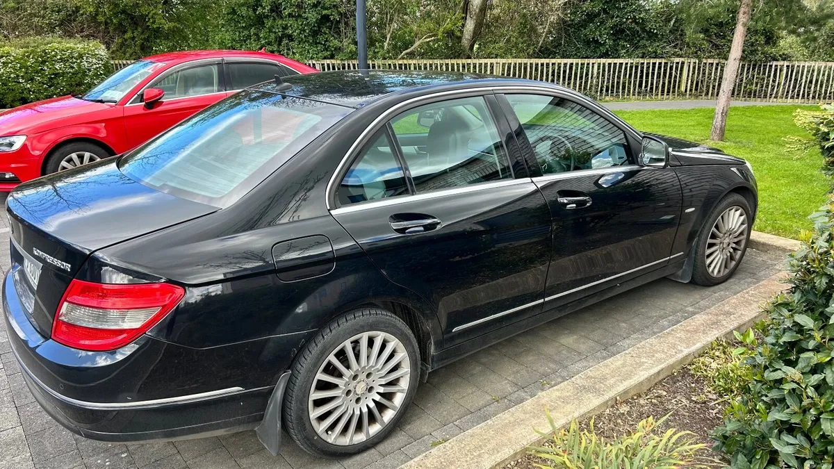 Mercedes-Benz C-Class 2007 - Image 3