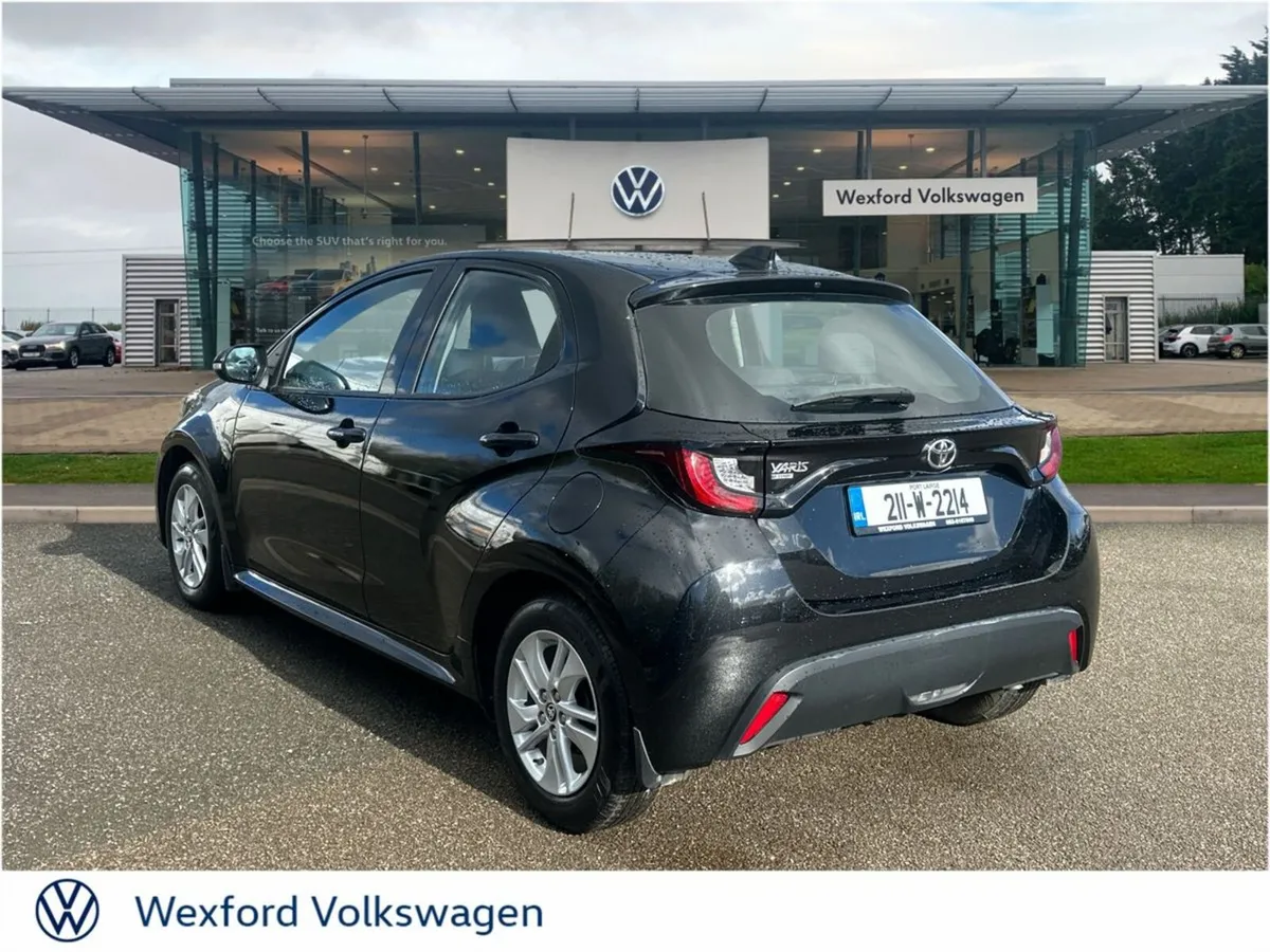 Toyota Yaris LUNA 1.0 - Image 4