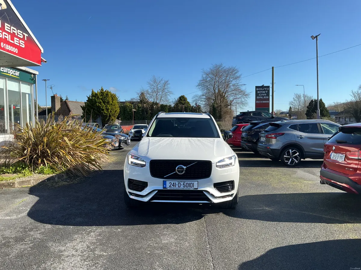 2024 VOLVO XC90 PLUS AWD T8 PHEV AUTO - Image 3