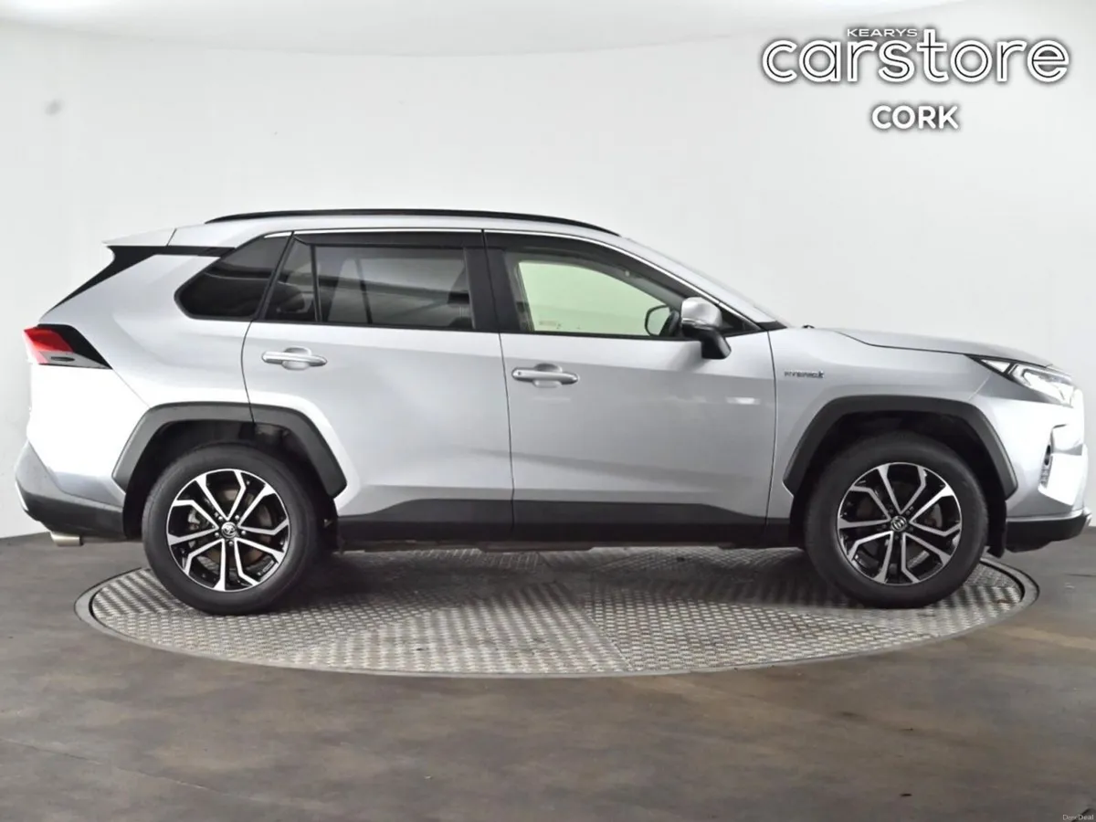Toyota RAV4 2.5 Hybrid Sol 2WD LOW KM - Image 2