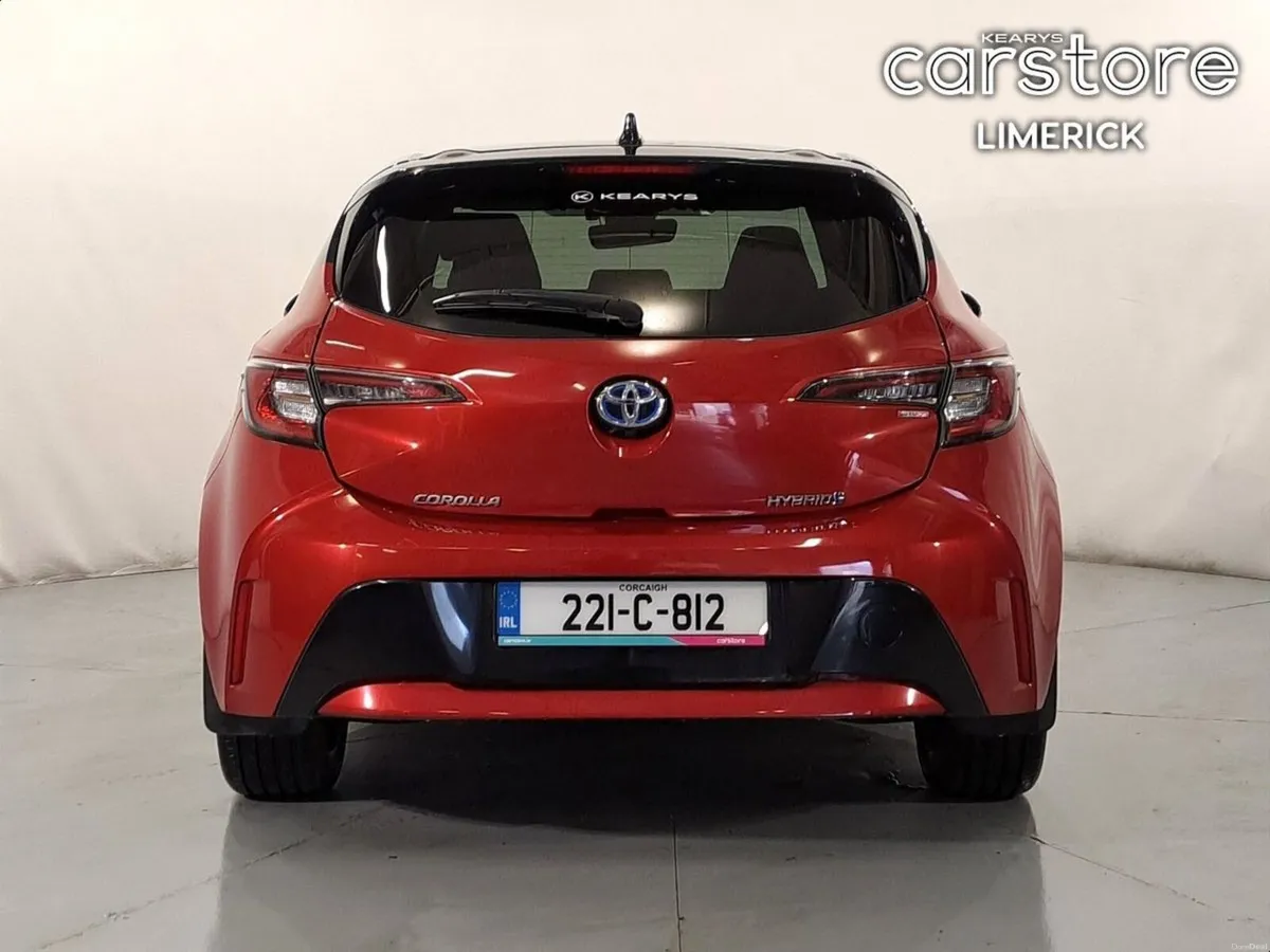 Toyota Corolla 1.8 Hybrid Luna Sport Hatchback - Image 4