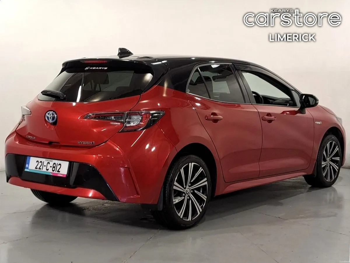 Toyota Corolla 1.8 Hybrid Luna Sport Hatchback - Image 3