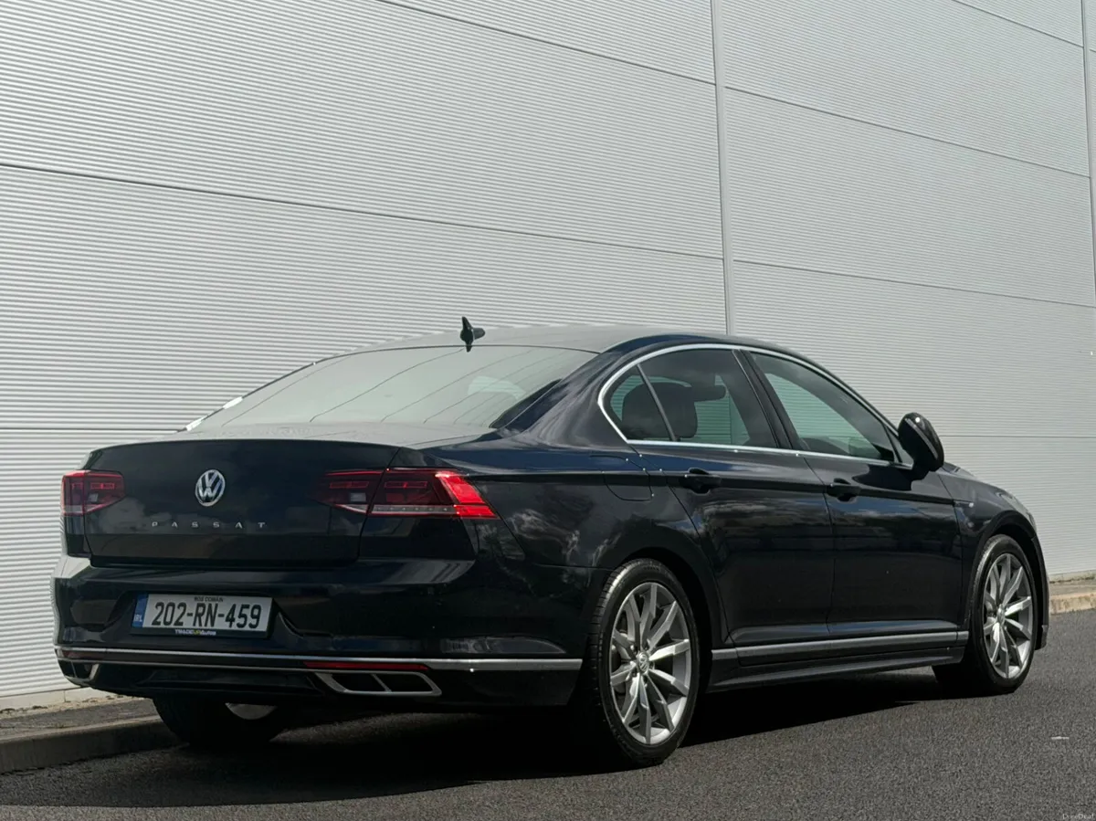 Volkswagen Passat 2.0 TDI 150HP R-Line - Image 3