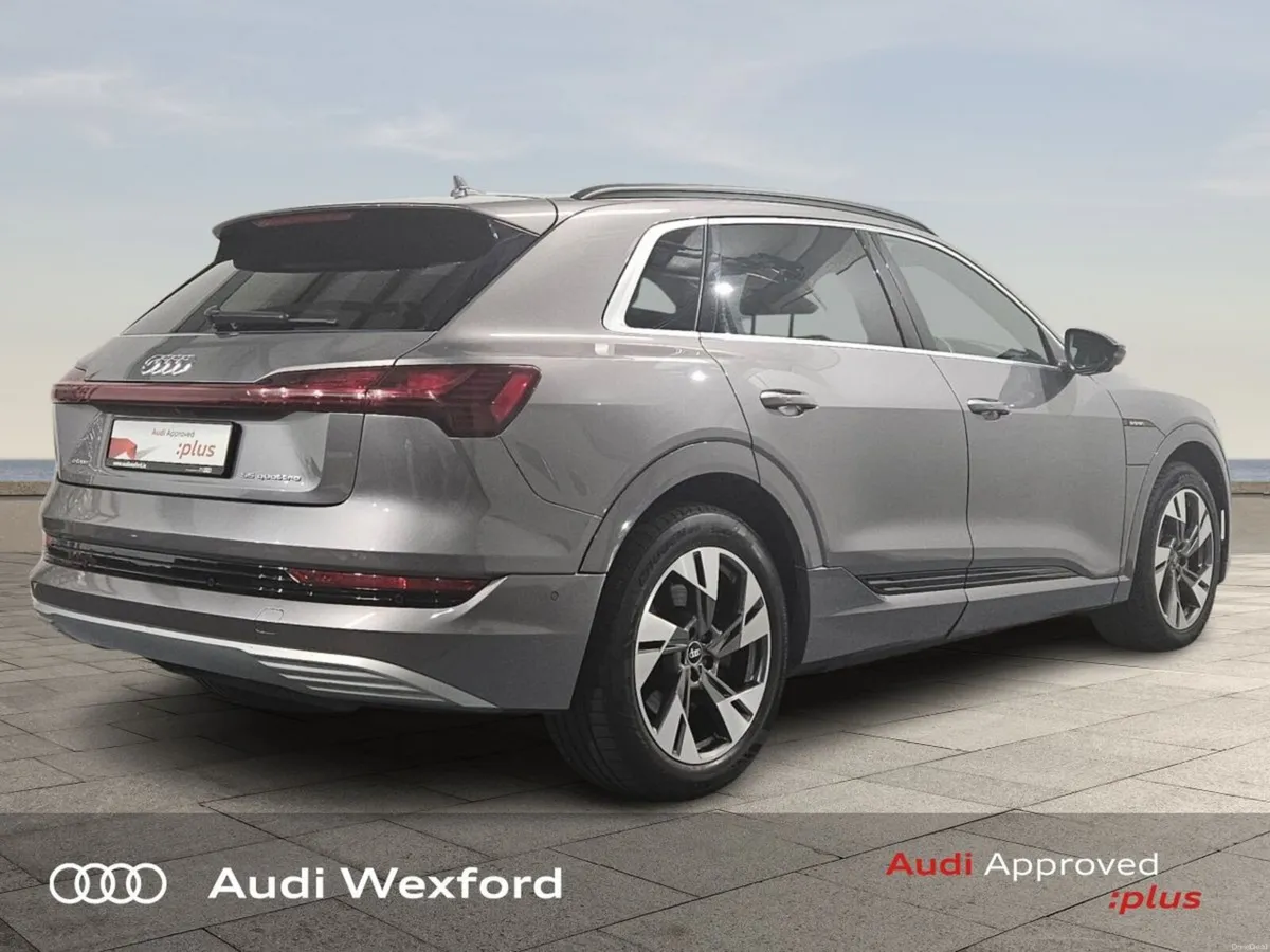 Audi e-tron 55 quattro €372p/m - Image 4