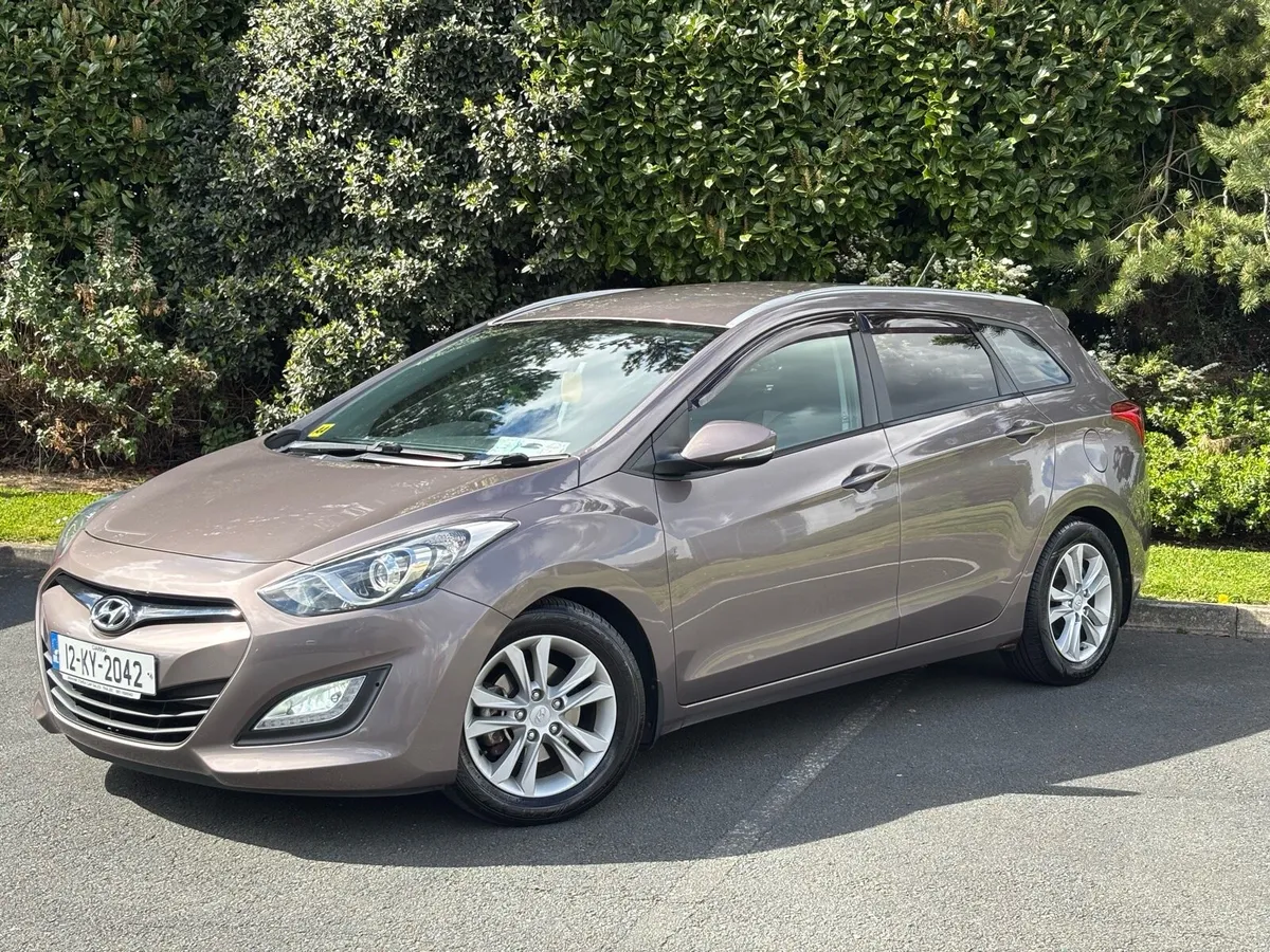 Hyundai i30 1.6 CRDI 2012 TAX & NCT High Spec - Image 2