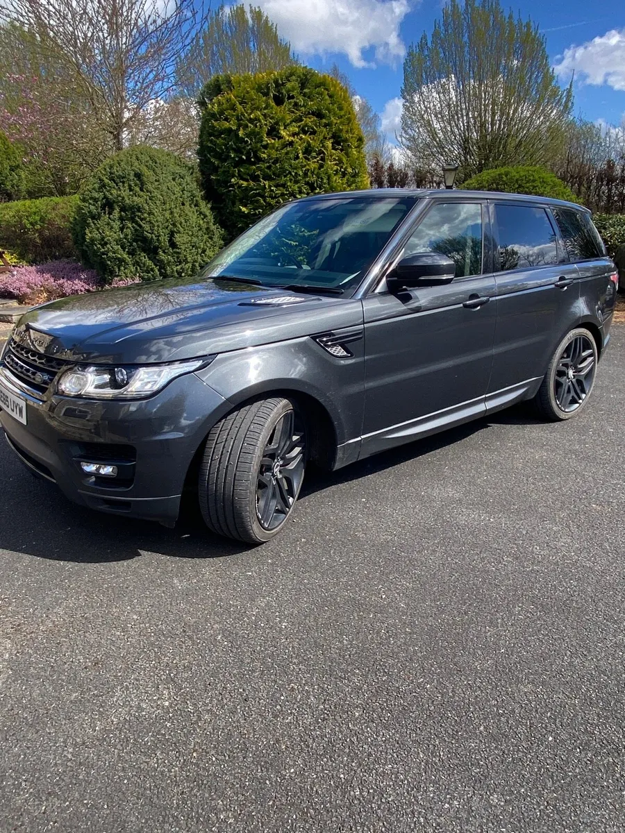 Range Rover Sport - Image 1
