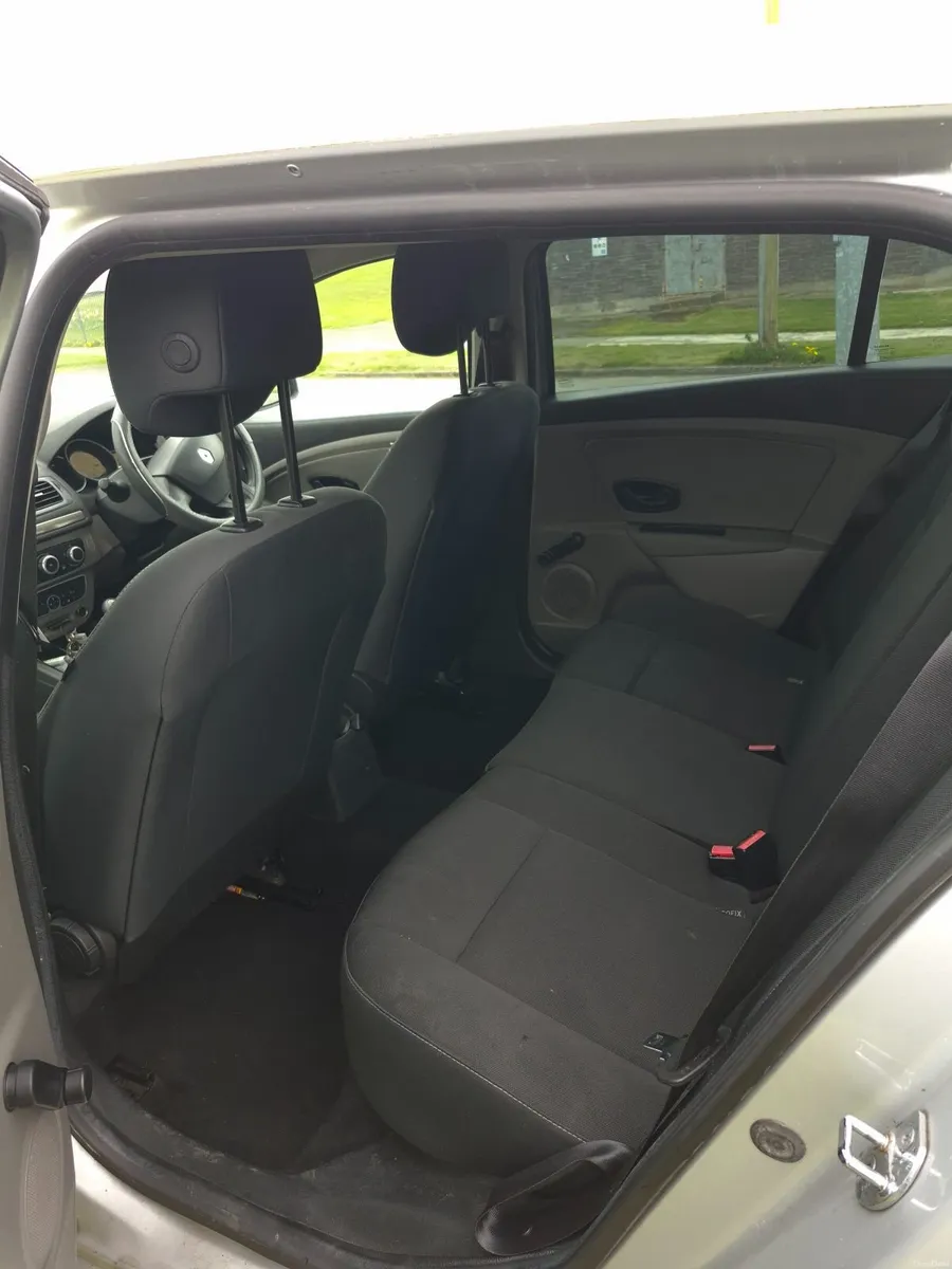 Renault Megane 2012 - Image 1