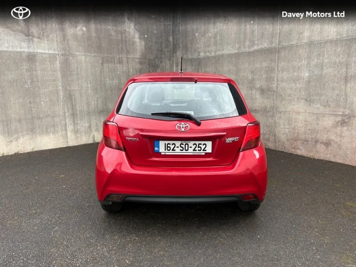 Toyota Yaris YARIS 1.4 D-4D LUNA - Image 3