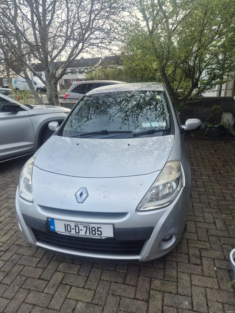 Renault Clio 2010 - Image 1