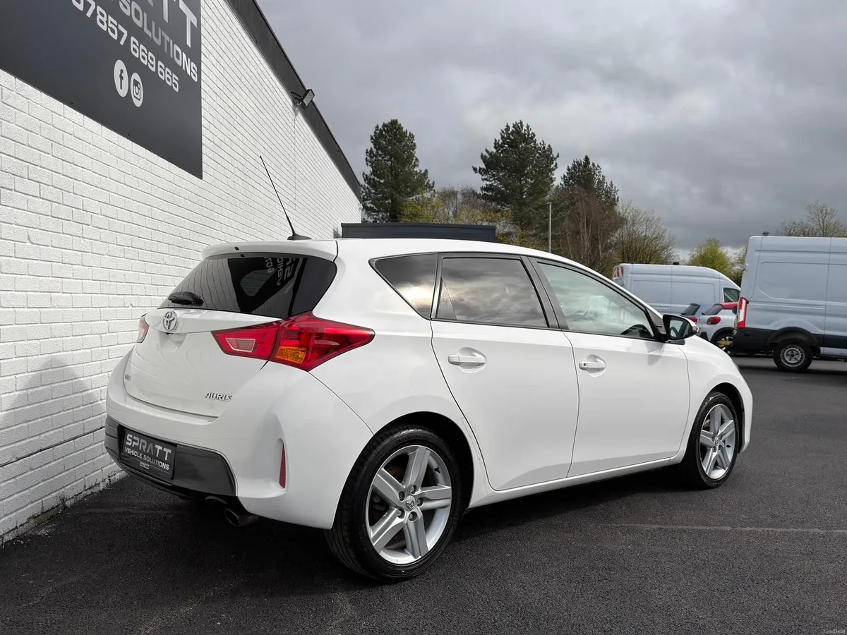 2013 Toyota Auris 1.6 V-Matic Sport *NI CAR* - Image 3