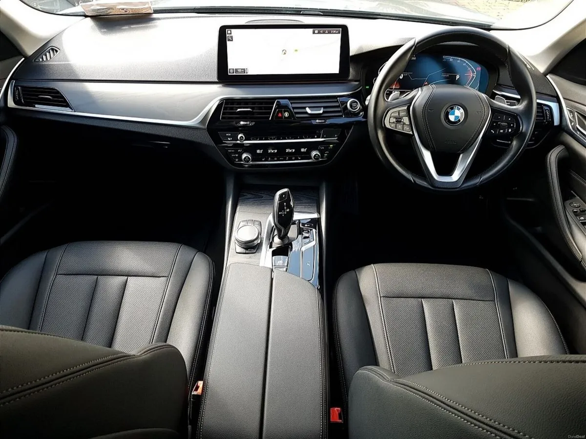 BMW 5-Series 520d SE - Image 4