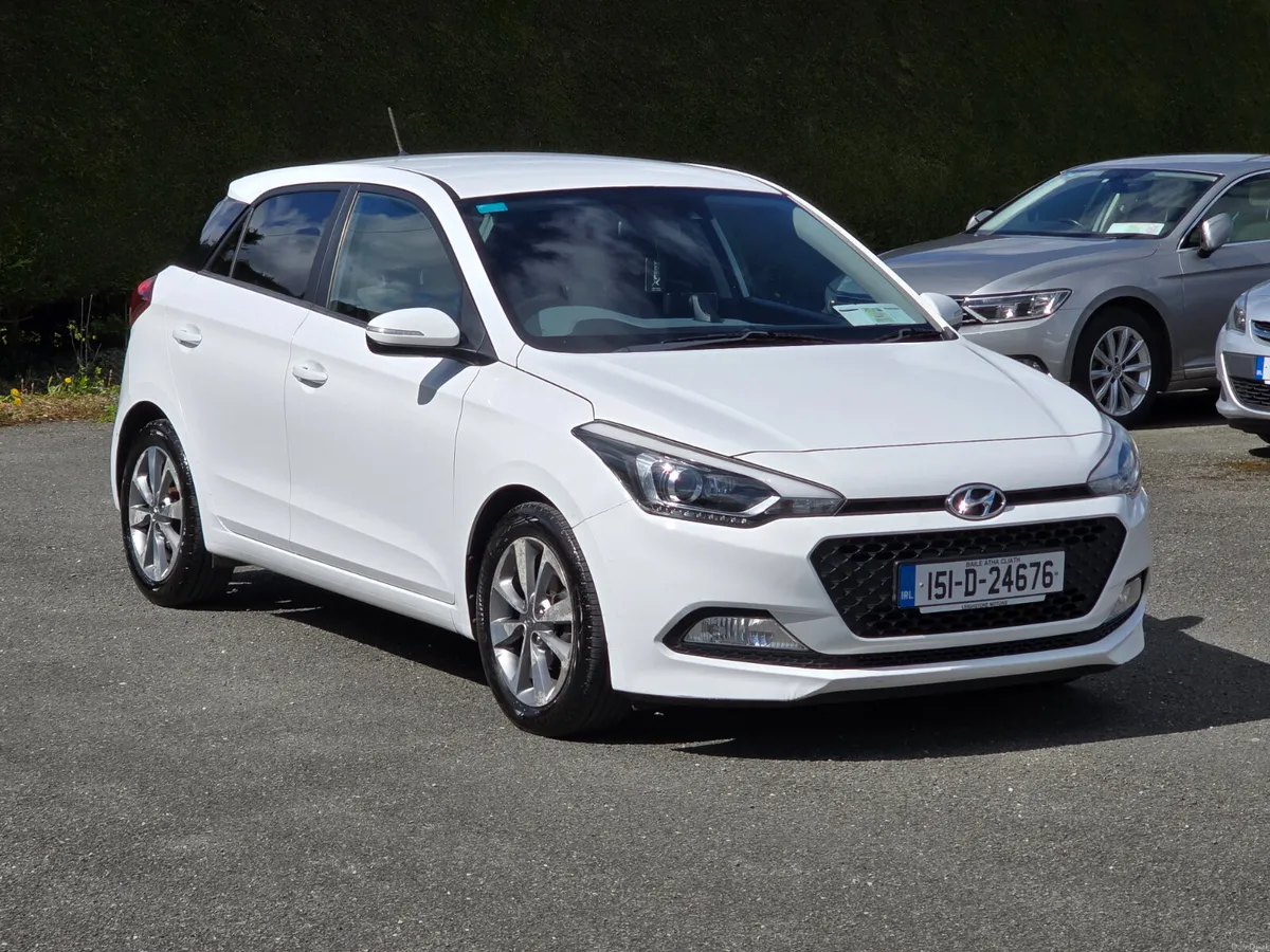 Hyundai i20 DELUXE - Image 1