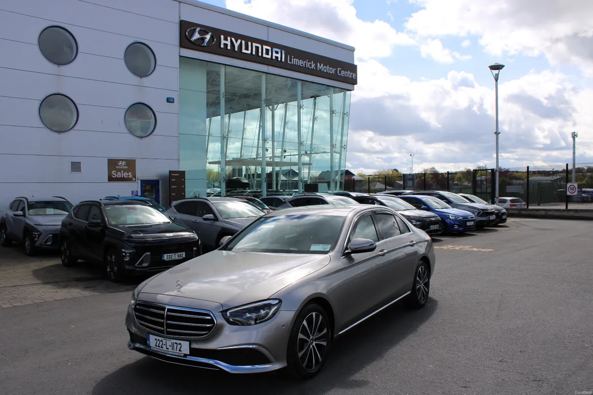 Mercedes-Benz E-Class 2022 - Image 1