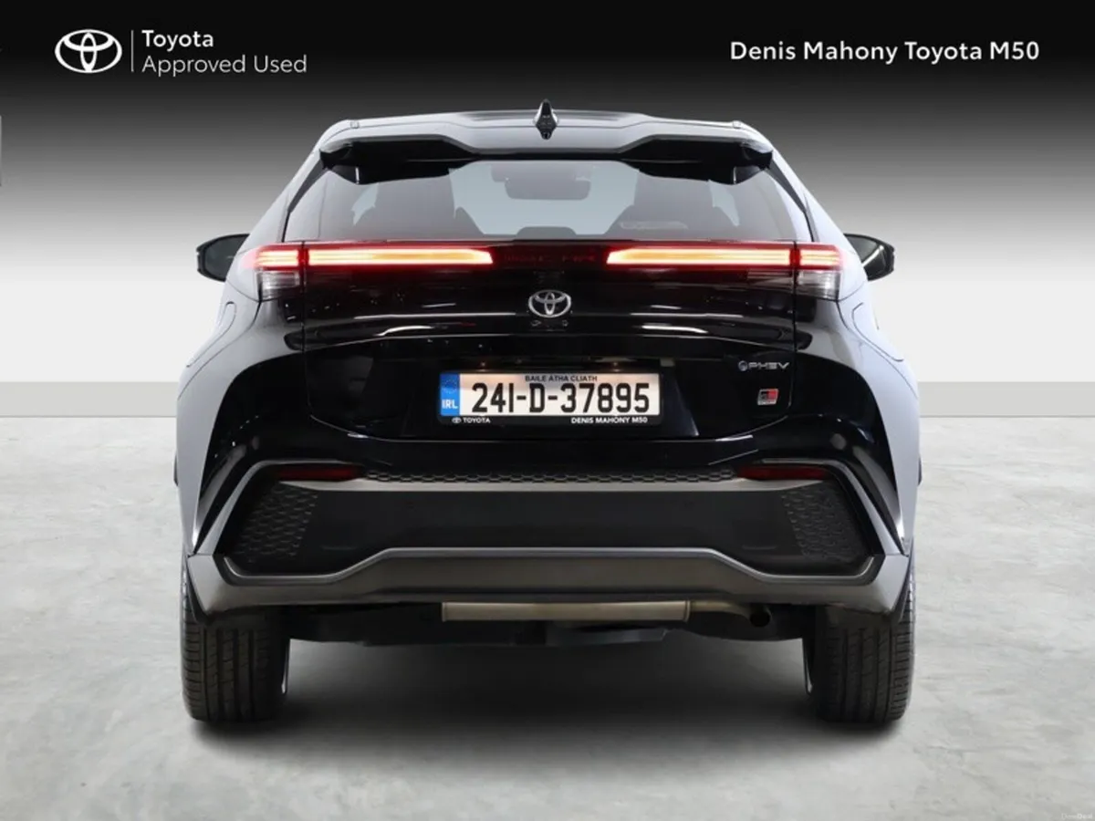 Toyota C-HR GR Sport Premiere Plug-in - Image 4