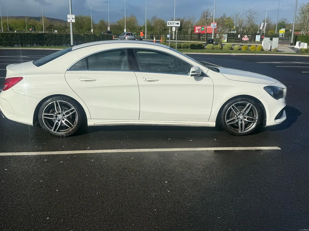 Mercedes cla 220 d - Image 2