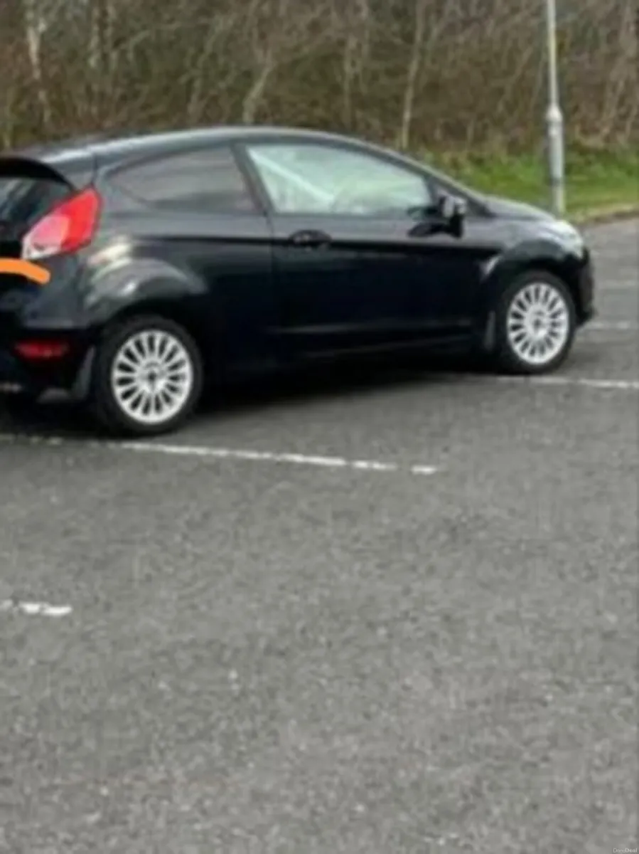 Ford Fiesta Titanium - Image 1