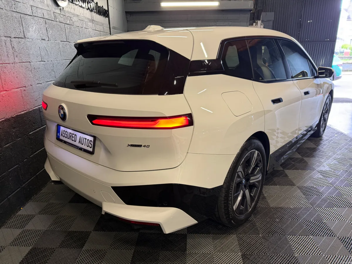 232 BMW iX40 M-Sport XDrive - Image 3