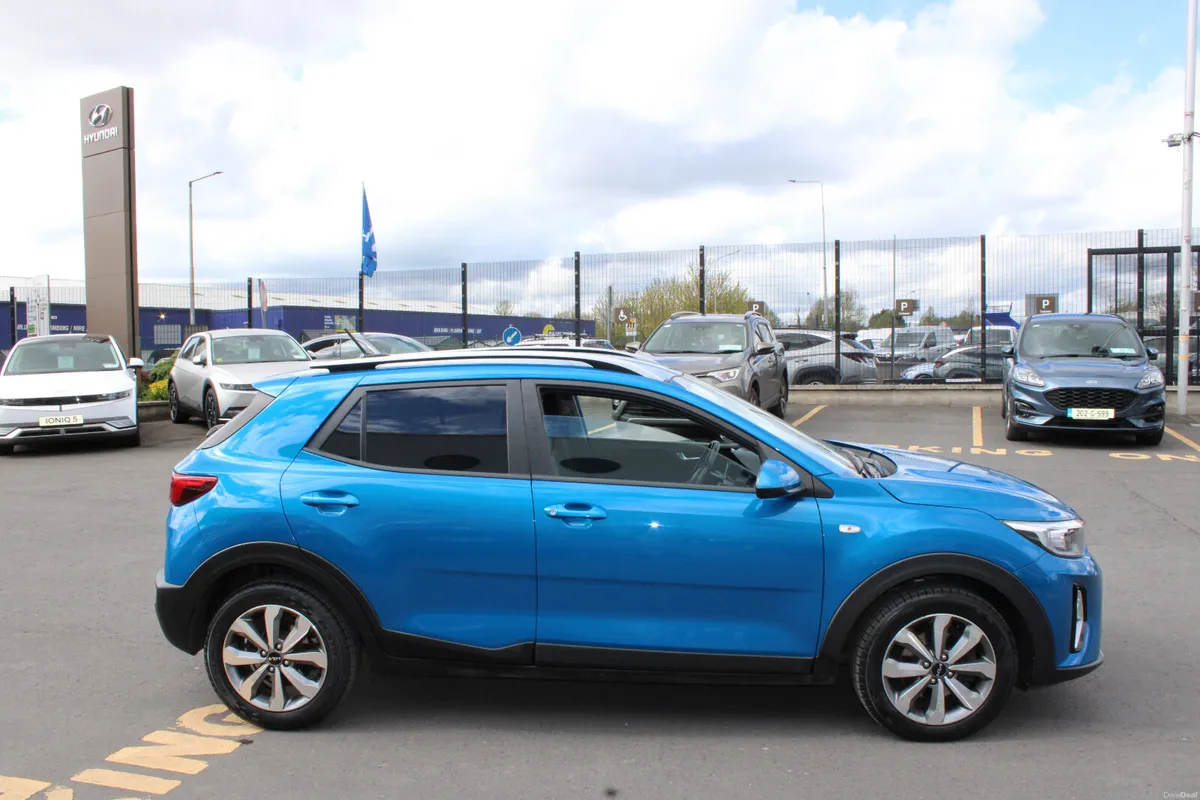 Kia Stonic 2023 - Image 6