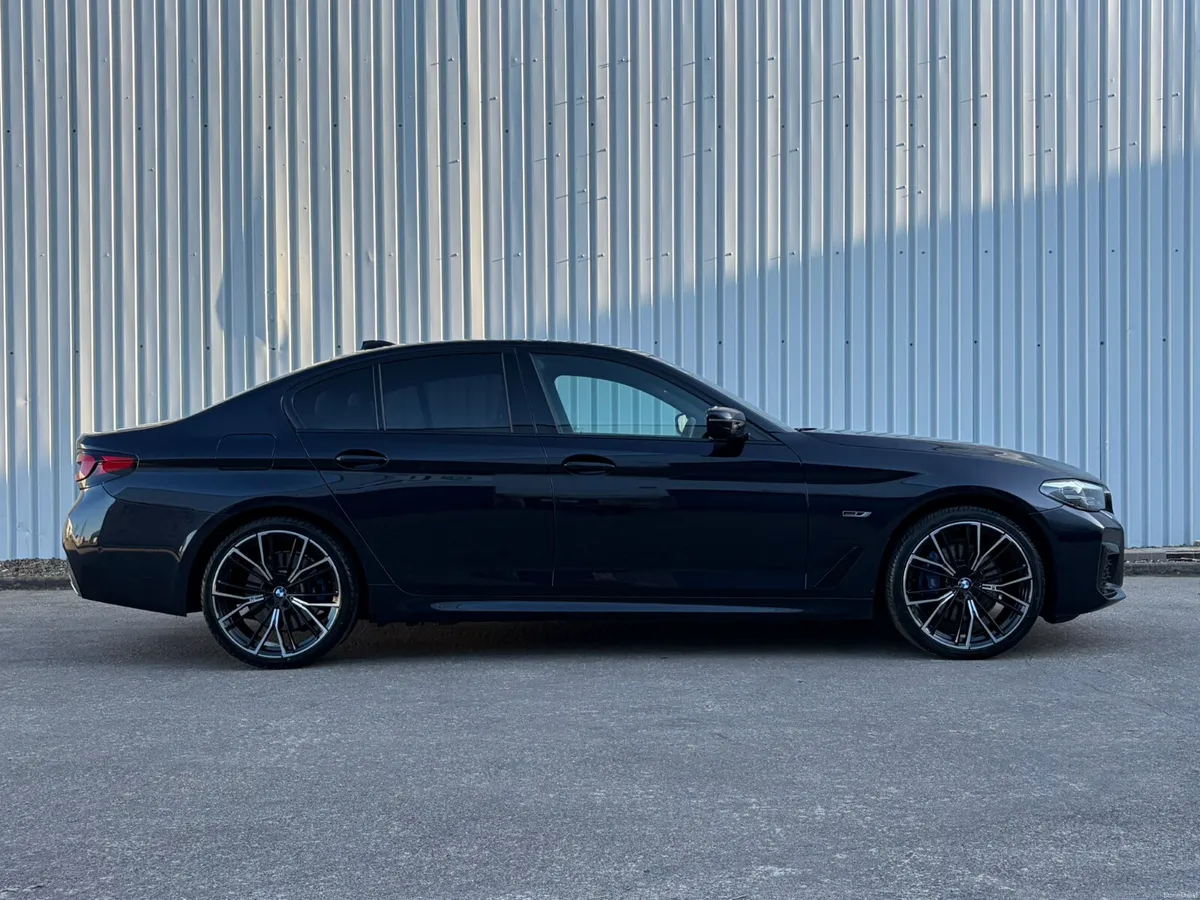 2022 BMW G30 530e M Sport Auto - Image 3