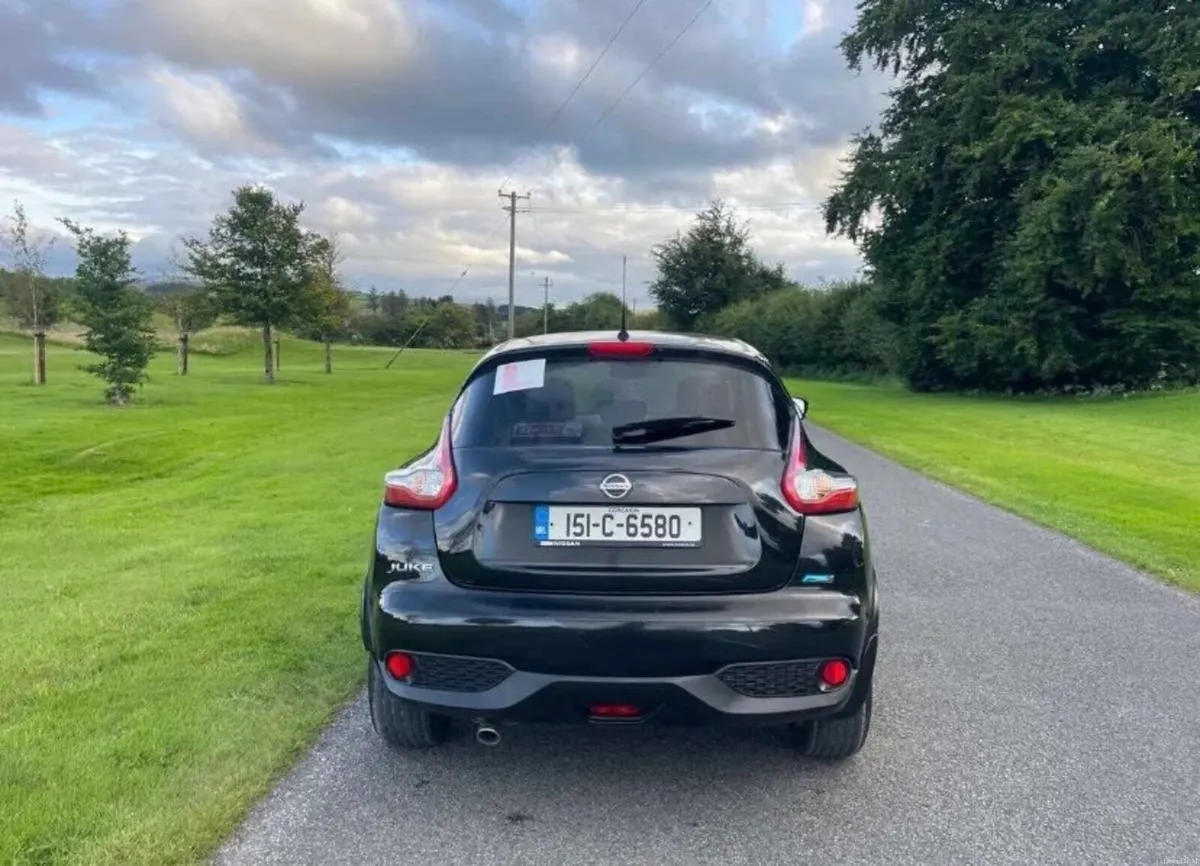 2015 Nissan Juke - Image 2
