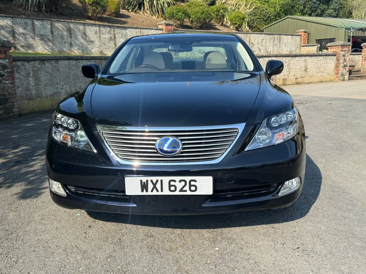 2008 Lexus LS600H L RSR Only 23k miles - Image 3