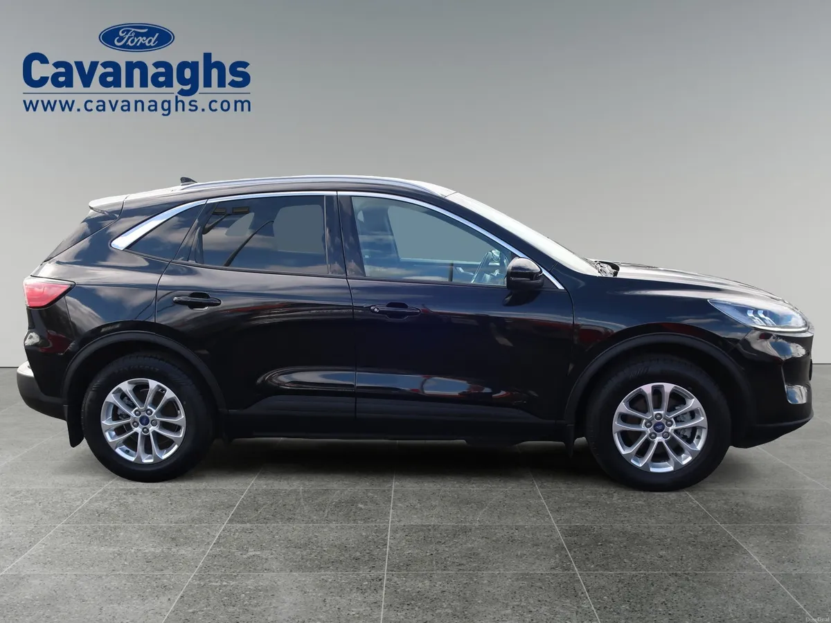 2023 FORD  KUGA TITANIUM 2.5 PHEV - Image 4