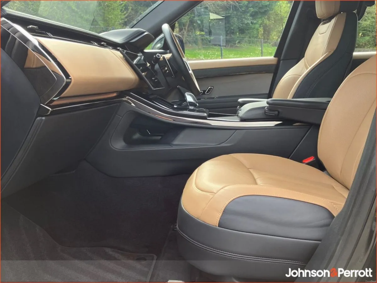 Land Rover Range Rover Sport 3.0 Si4 PHEV 460PS AW - Image 4