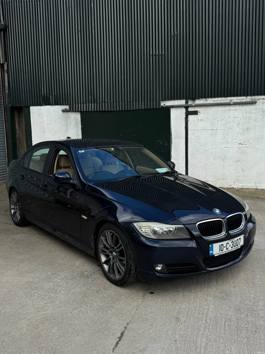 BMW 3-Series 2010 Luxury New NCT - Image 2