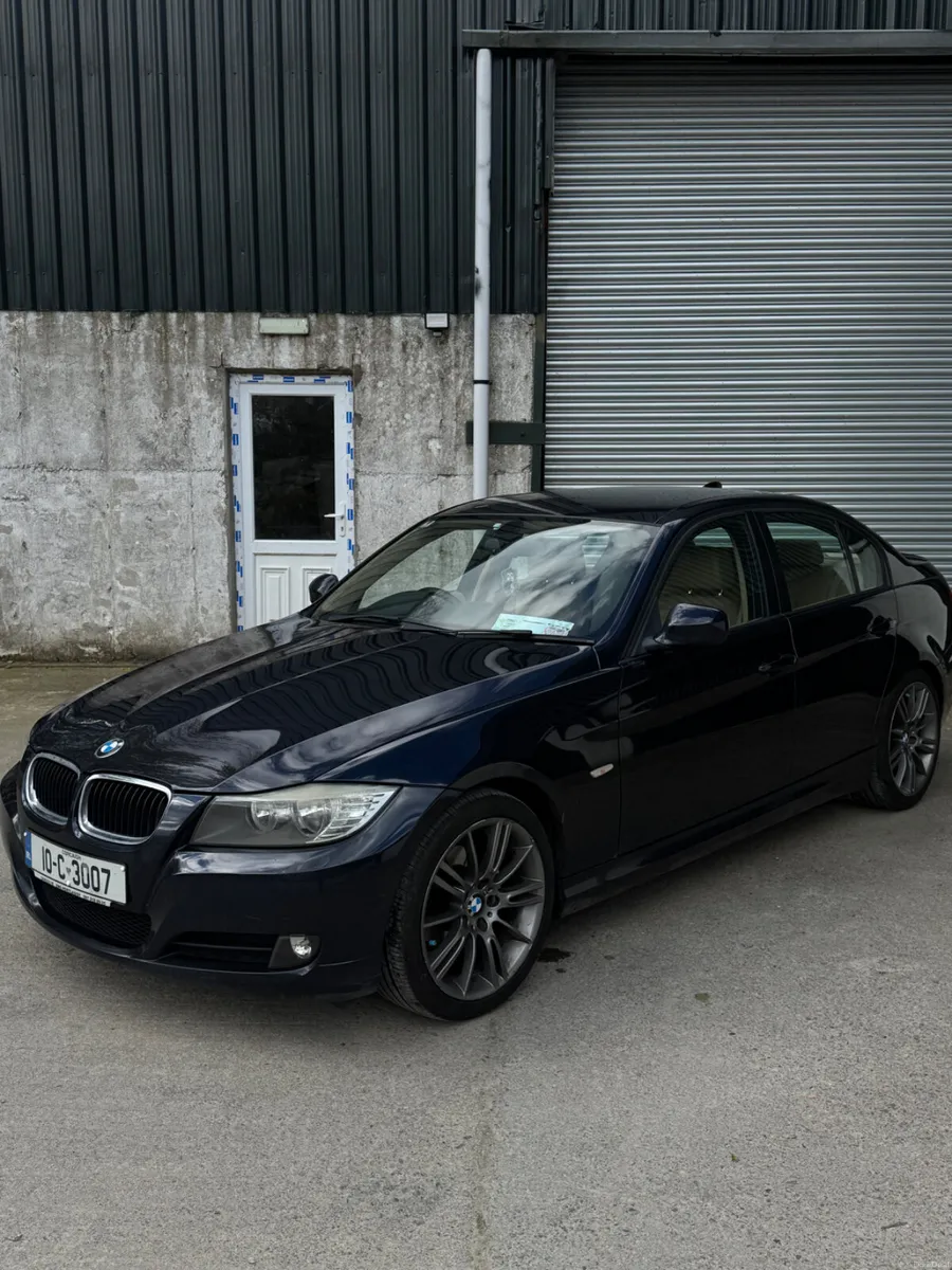 BMW 3-Series 2010 Luxury New NCT - Image 4