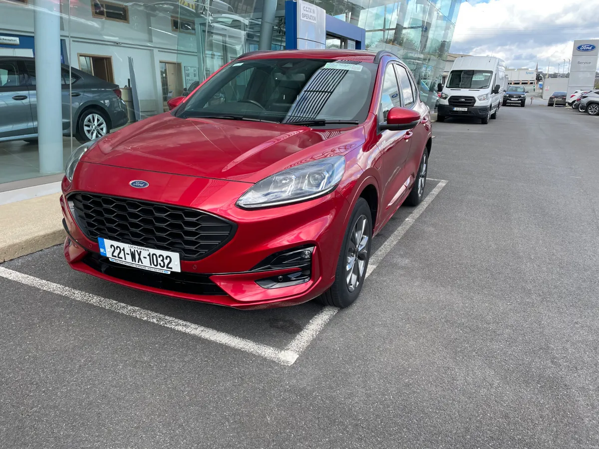 Ford Kuga 2022 - Image 1