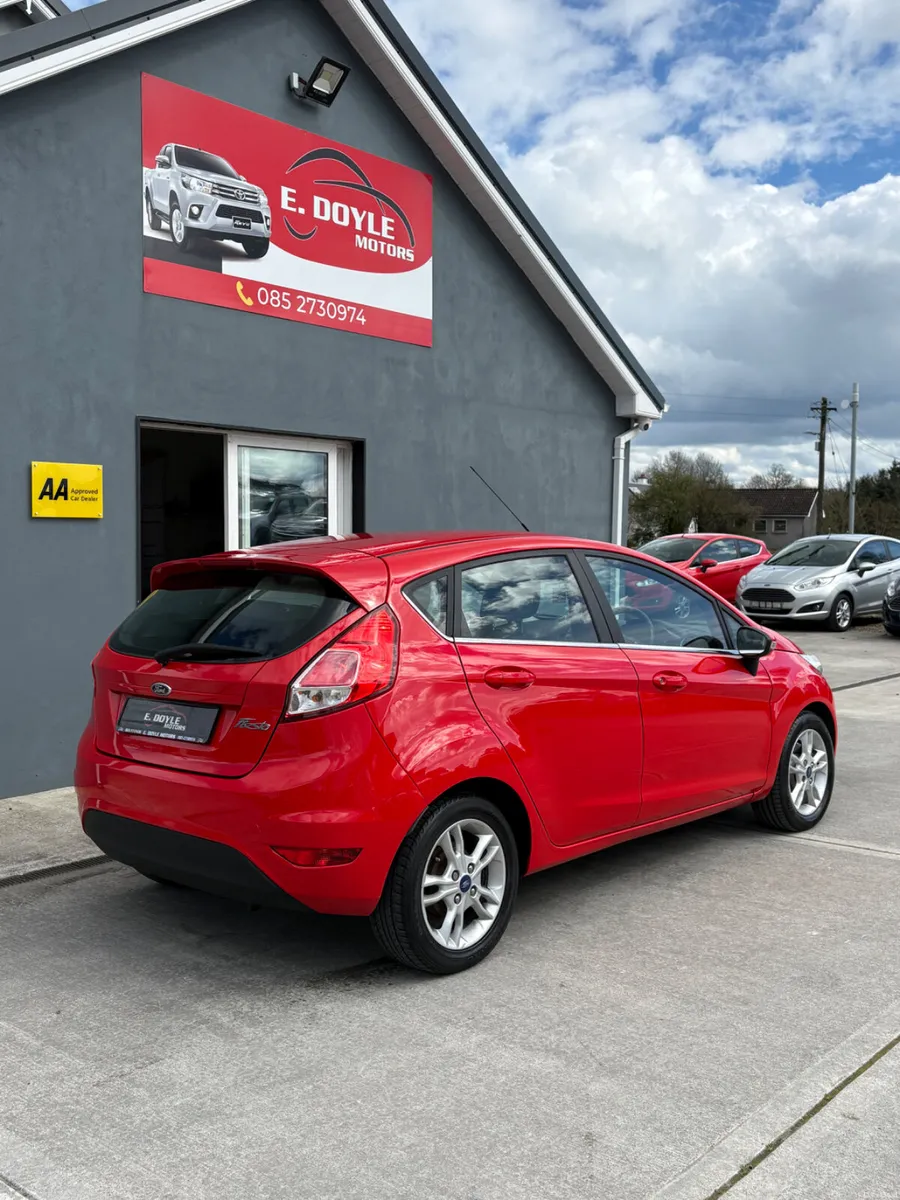 2015 Ford Fiesta ZETEC 1.25 - Image 4