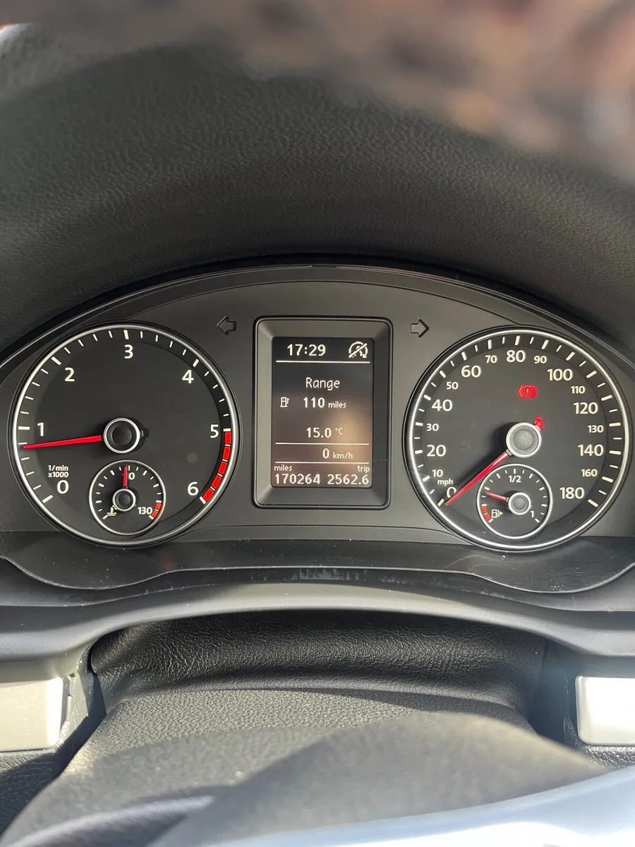 Volkswagen Scirocco 2011 - Image 3