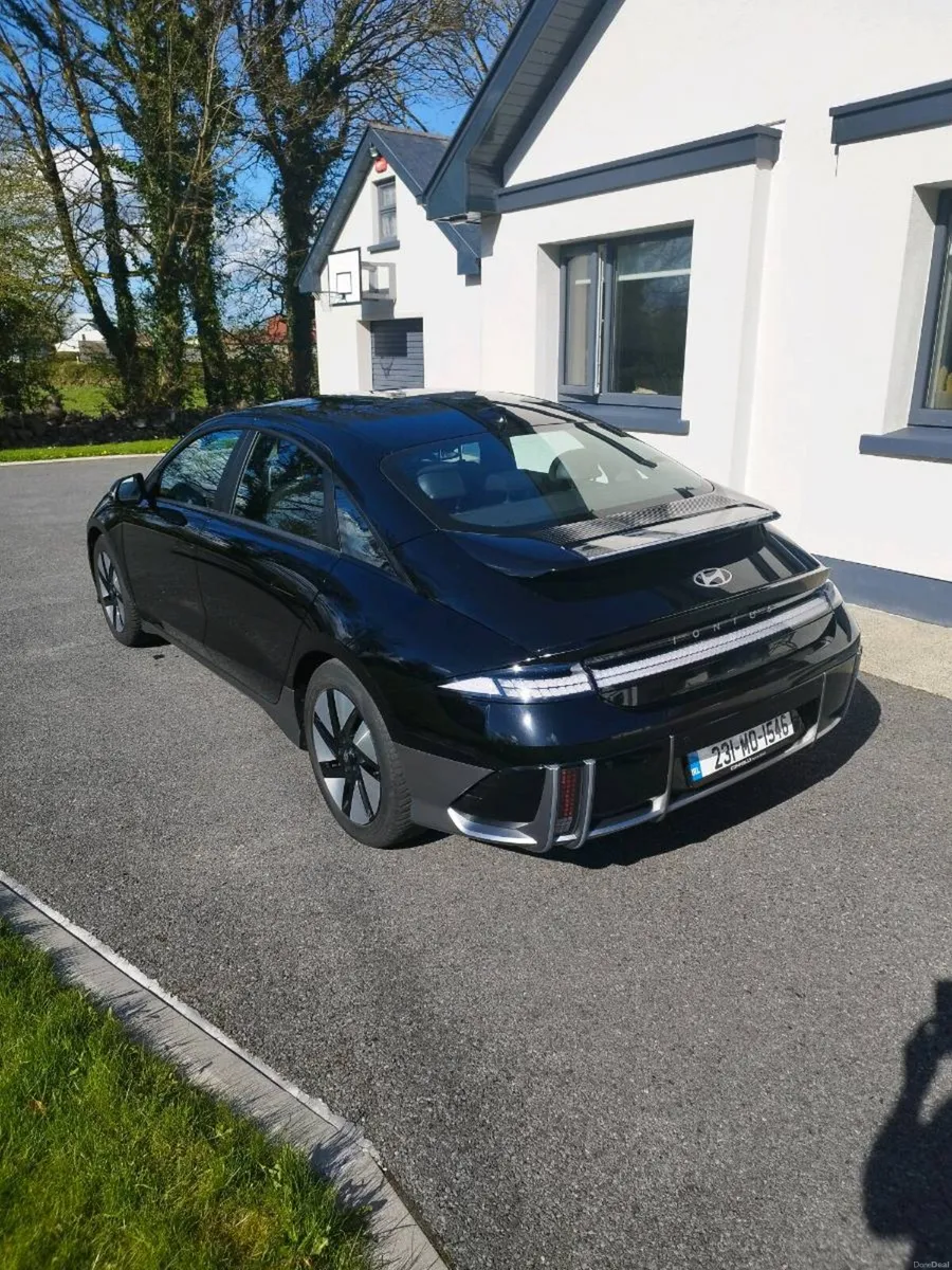 Hyundai Ioniq 6 Signature 77Kw - Image 4