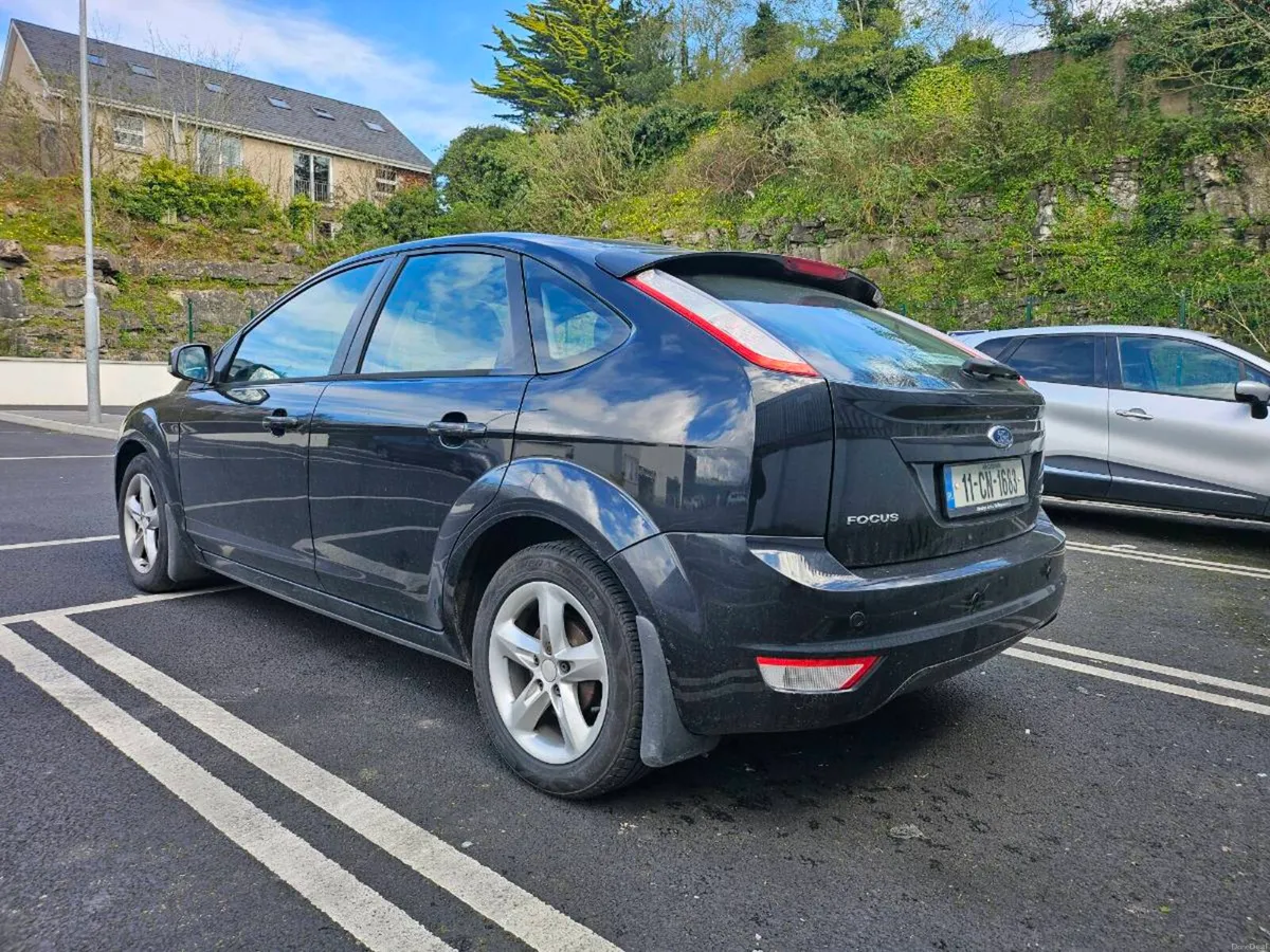 2011 ford focus 1.6tdi. 110bhp zetec low mileage - Image 4
