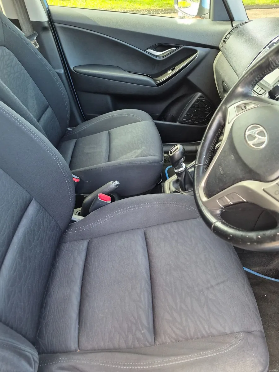 Hyundai ix20 2011 - Image 2