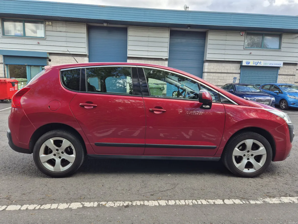 PEUGEOT 3008 / 2013 / 1.6 DIESEL / MANUAL - Image 4